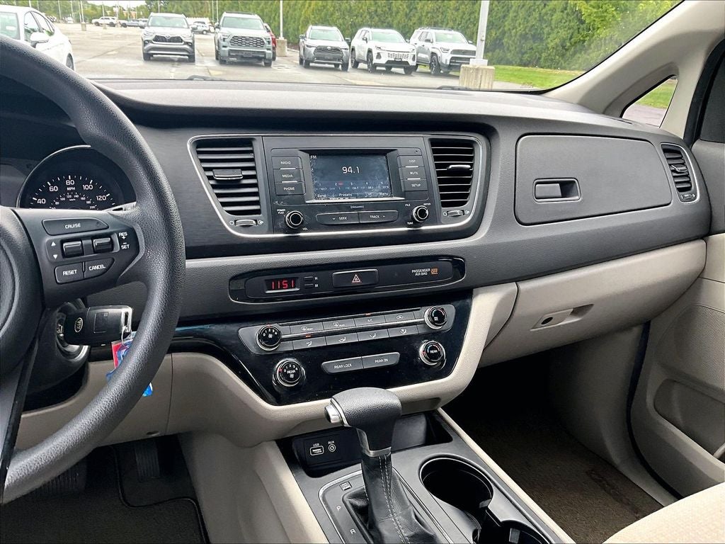 2017 Kia Sedona L