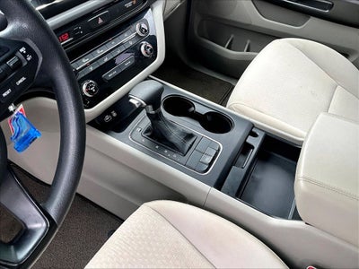 2017 Kia Sedona L