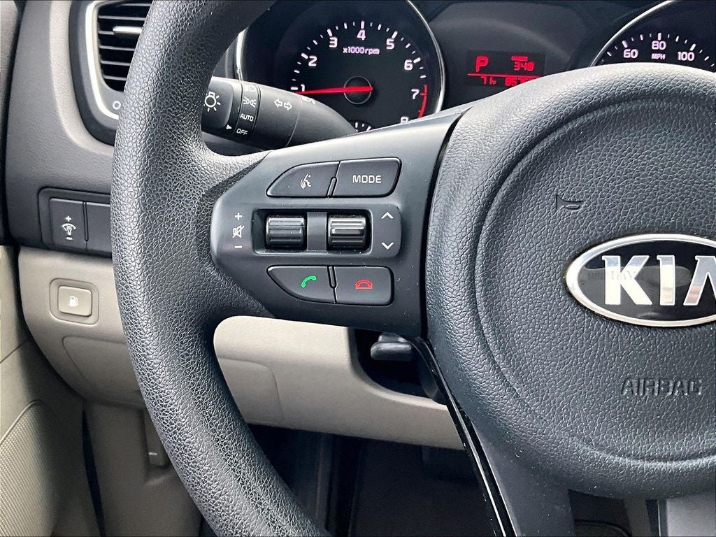 2017 Kia Sedona L