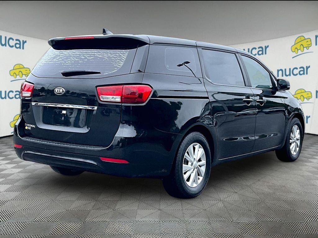 2017 Kia Sedona L