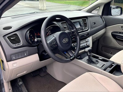 2017 Kia Sedona L