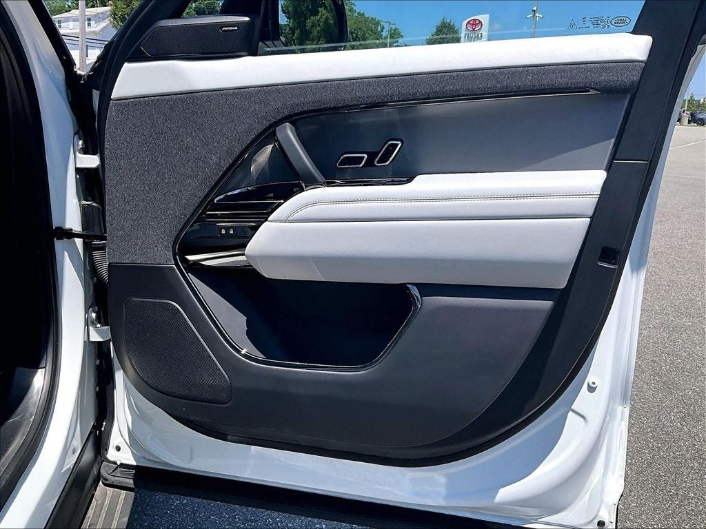 2023 Land Rover Range Rover Sport SE