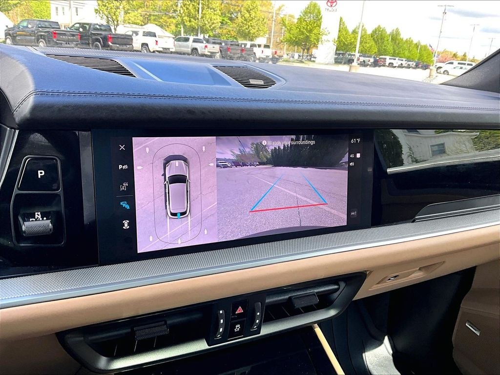 2024 Porsche Cayenne Base