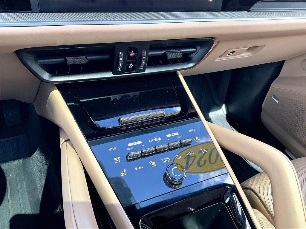 2024 Porsche Cayenne Base