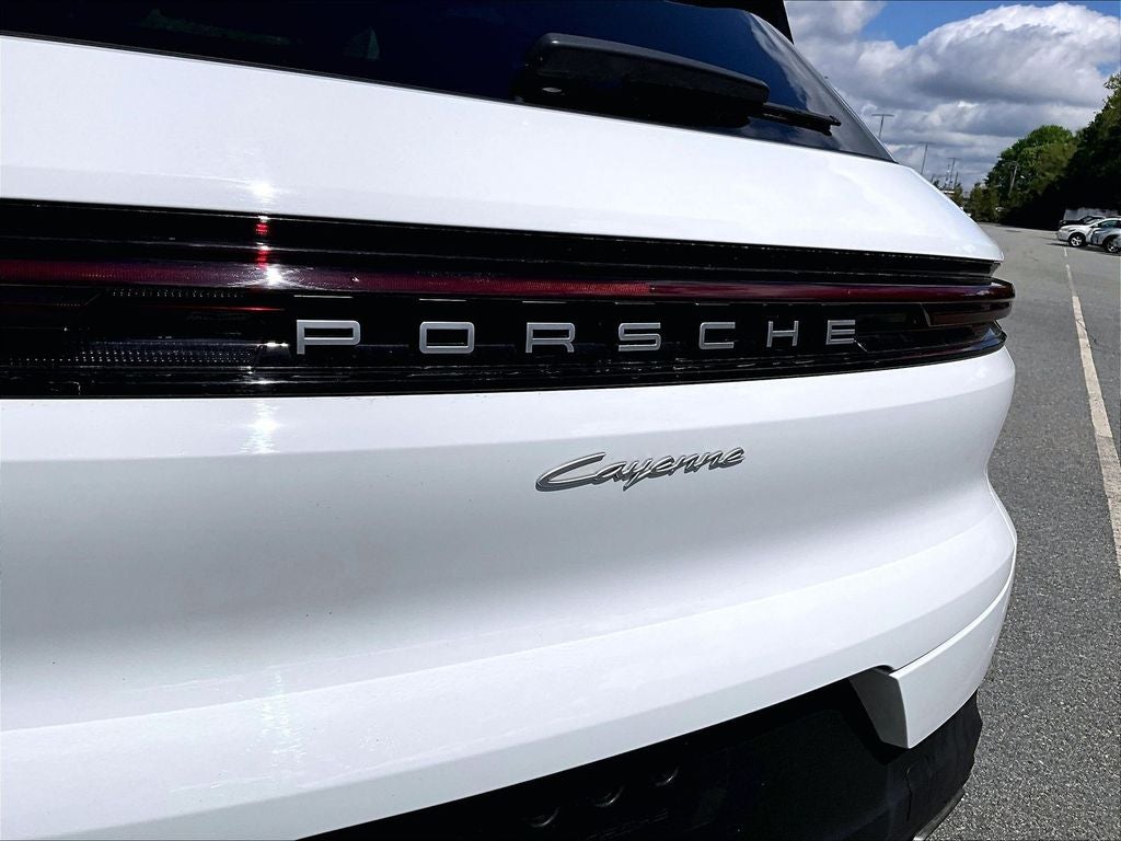 2024 Porsche Cayenne Base