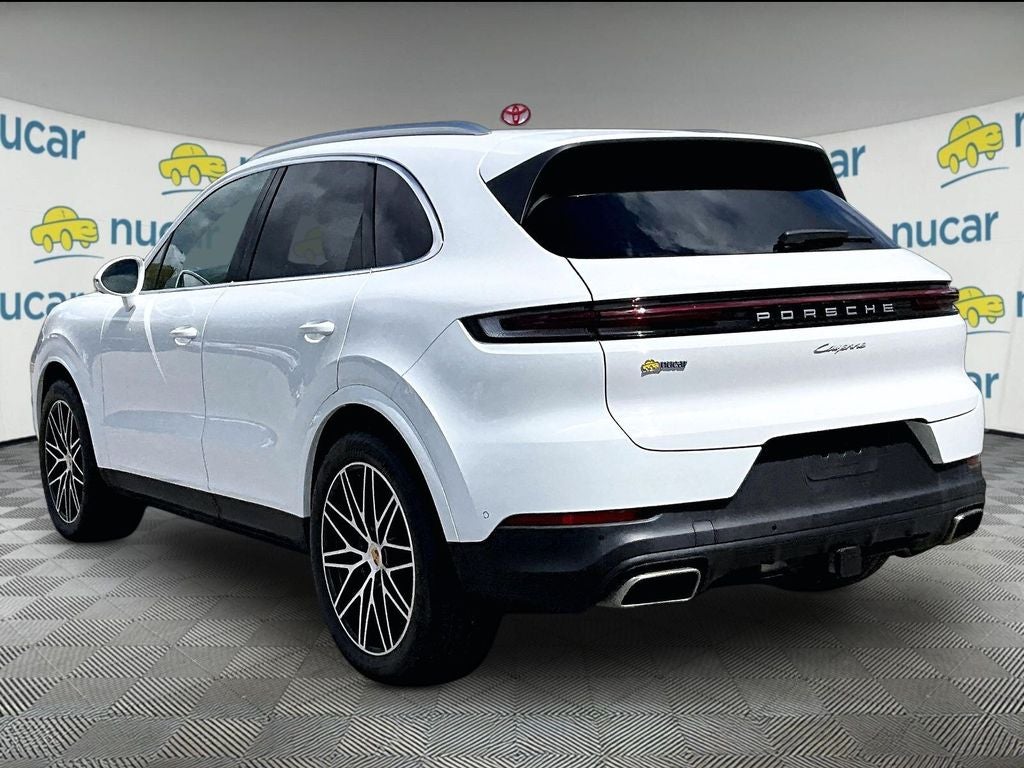 2024 Porsche Cayenne Base