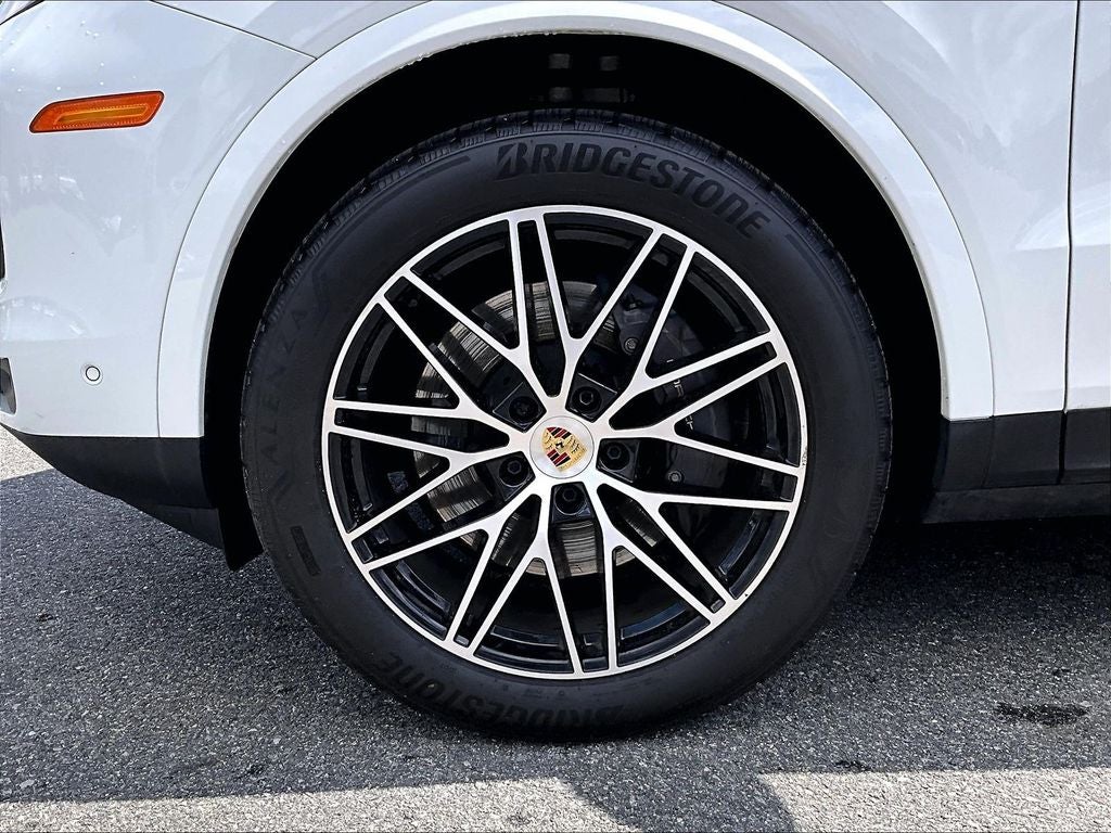 2024 Porsche Cayenne Base