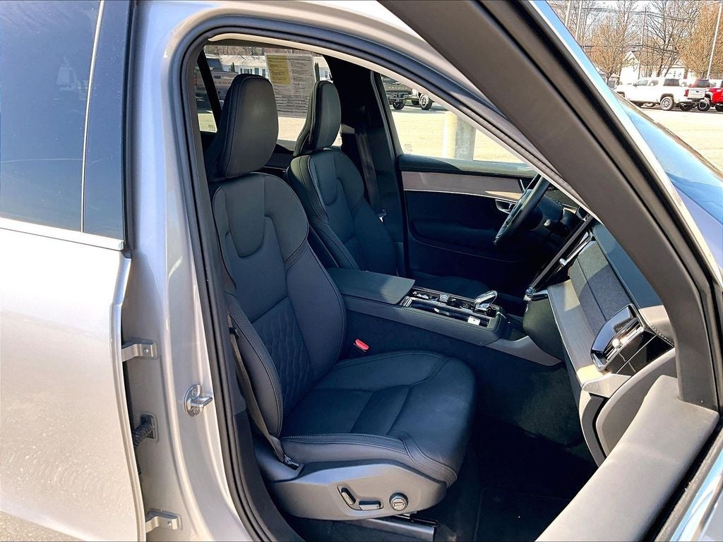 2025 Volvo XC90 B6 Plus 7-Seater 2025.5