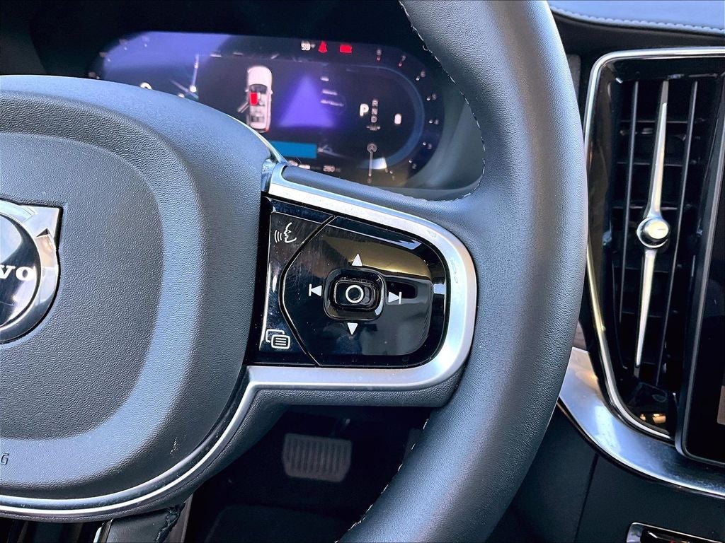 2025 Volvo XC90 B6 Plus 7-Seater 2025.5