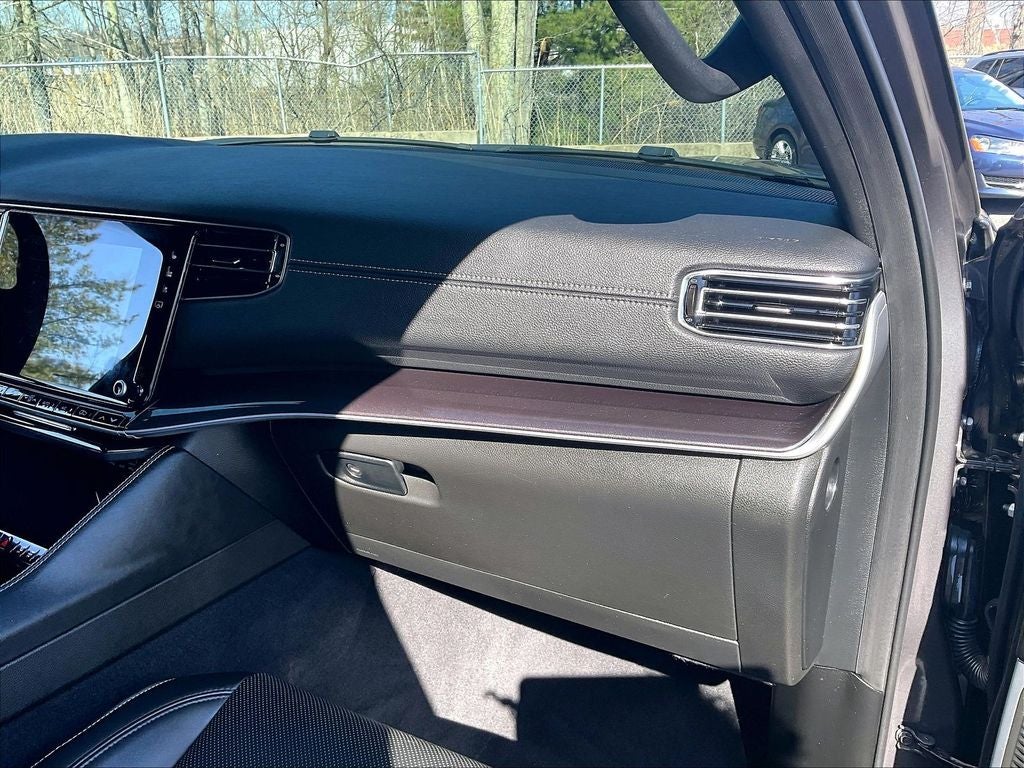 2024 Jeep Wagoneer Base