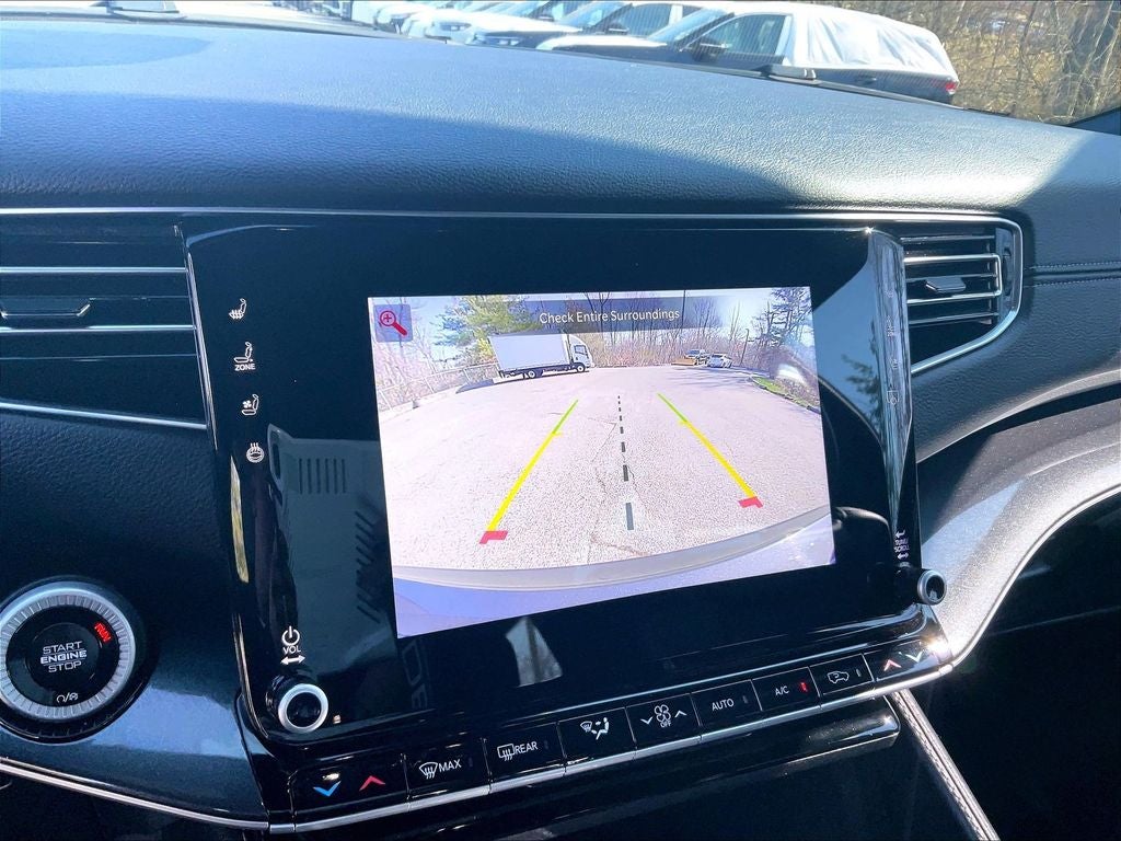 2024 Jeep Wagoneer Base