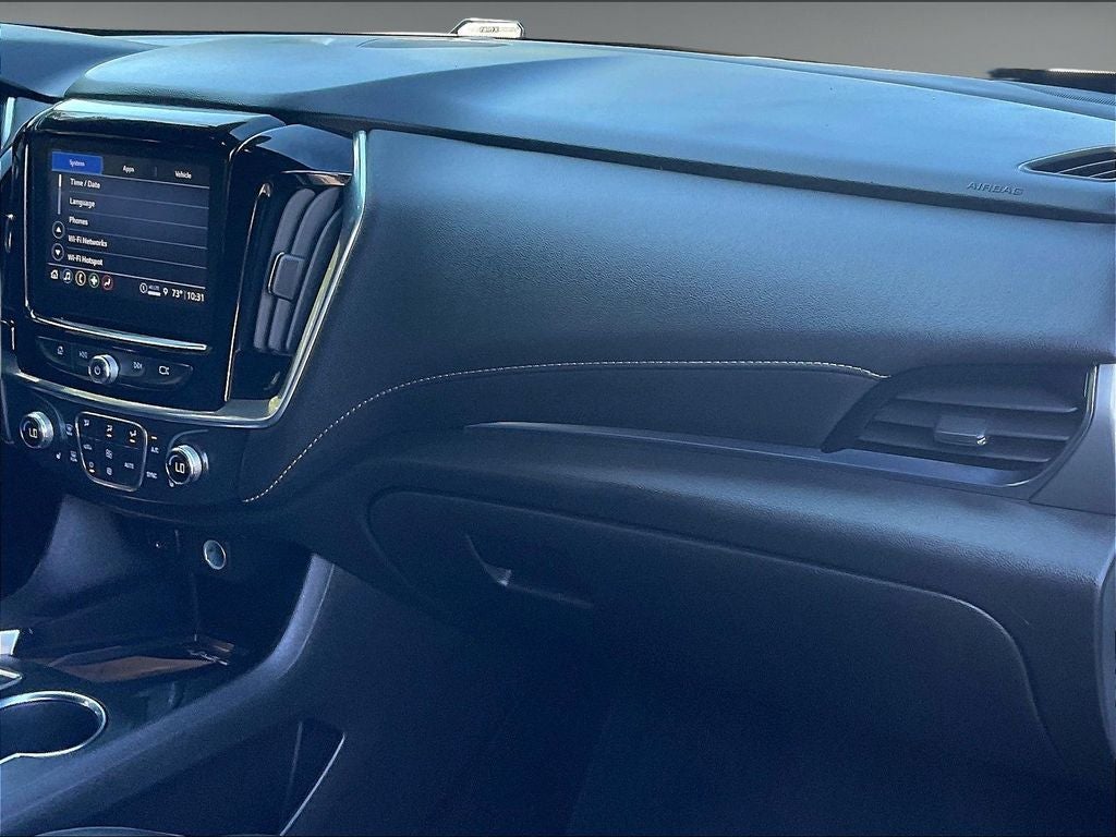 2022 Chevrolet Traverse LT Leather
