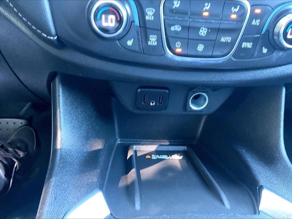 2022 Chevrolet Traverse LT Leather