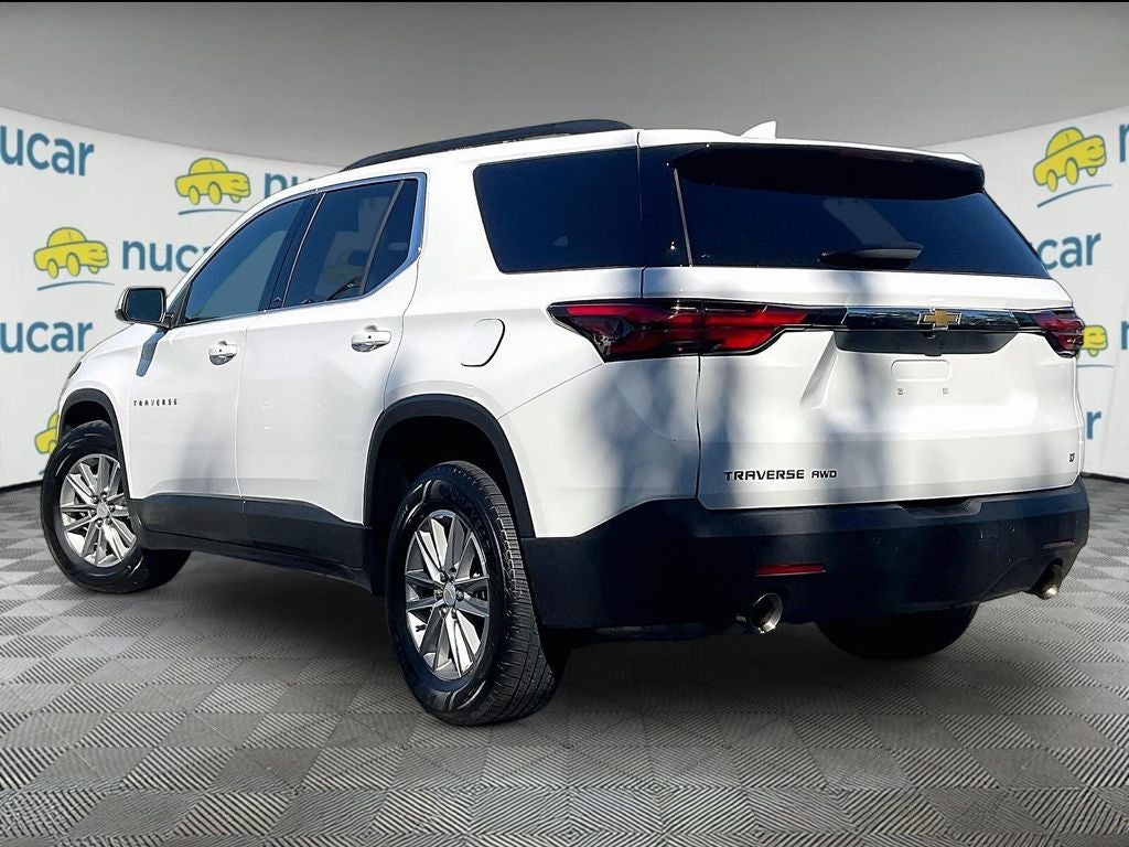 2022 Chevrolet Traverse LT Leather