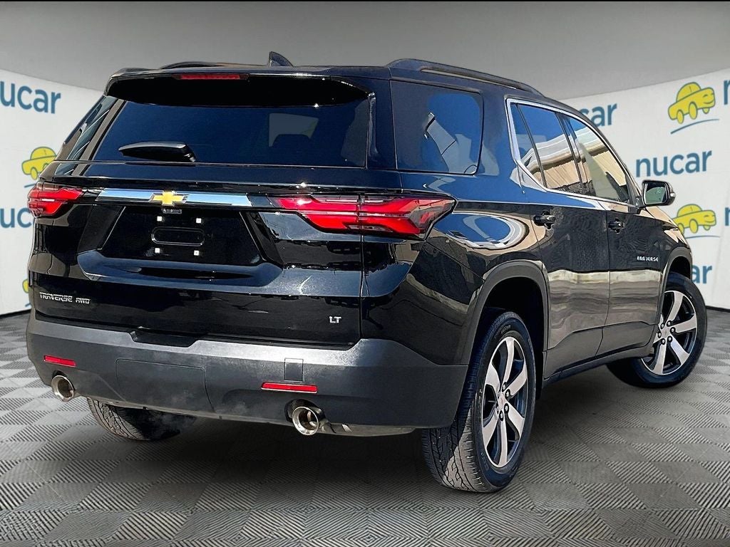 2023 Chevrolet Traverse LT Leather