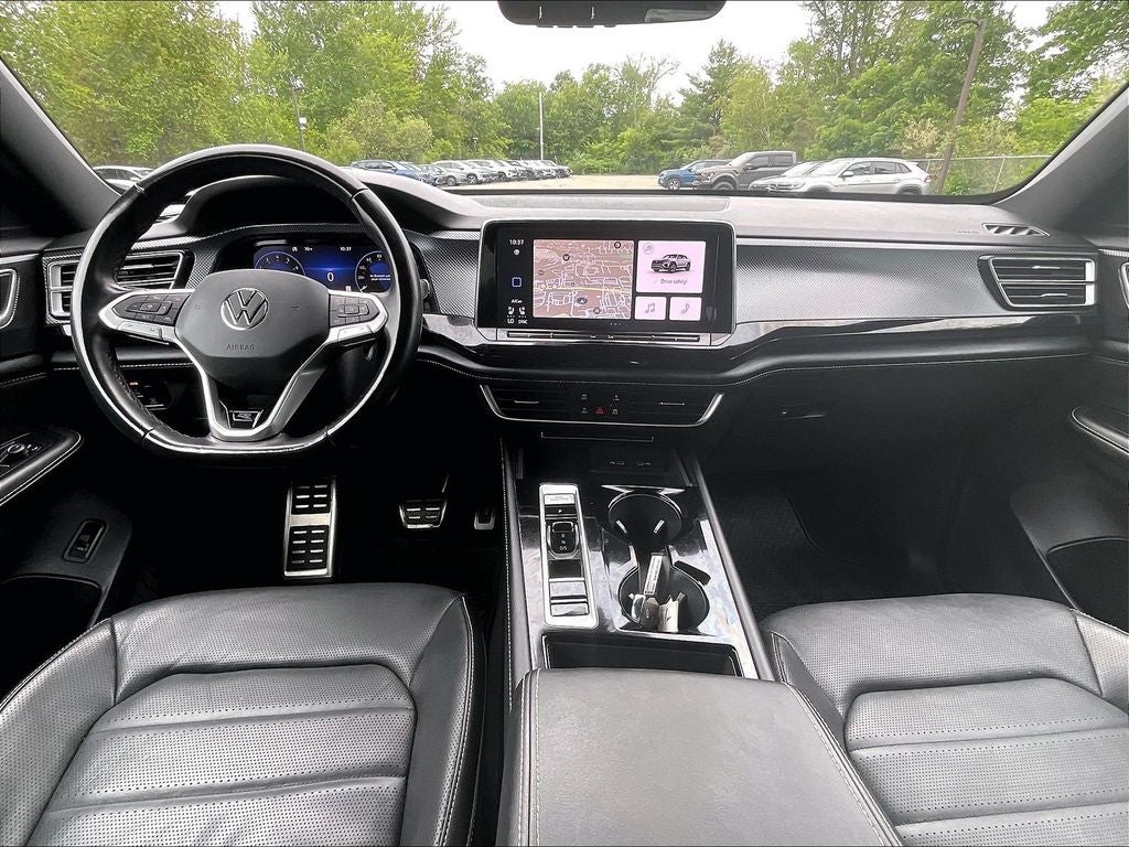 2024 Volkswagen Atlas Cross Sport 2.0T SEL R-Line
