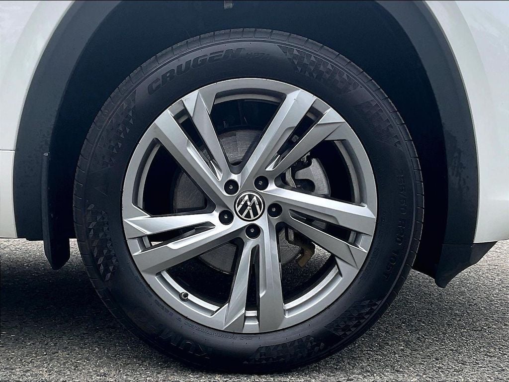 2024 Volkswagen Atlas Cross Sport 2.0T SEL R-Line