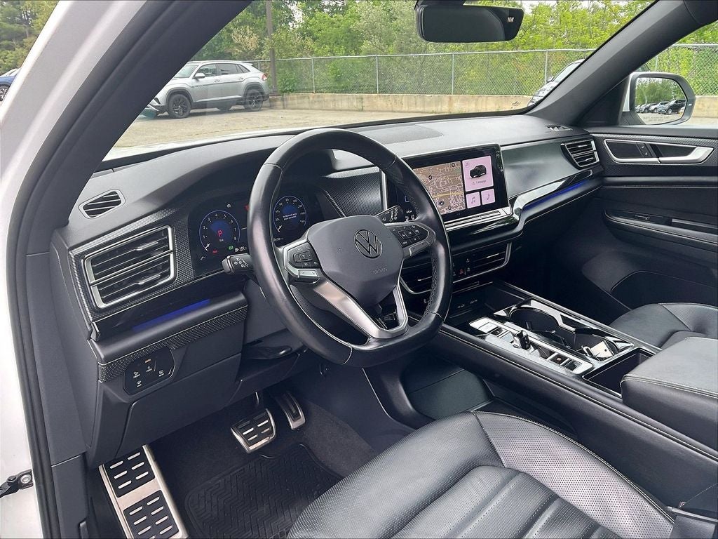 2024 Volkswagen Atlas Cross Sport 2.0T SEL R-Line