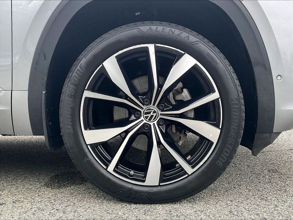 2024 Volkswagen Atlas 2.0T SEL Premium R-Line