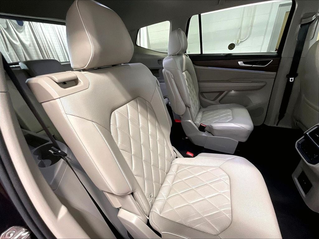 2024 Volkswagen Atlas 2.0T SEL Premium R-Line
