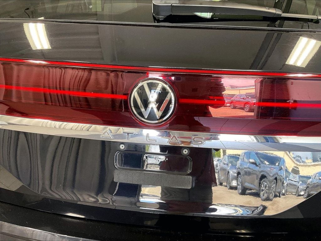 2024 Volkswagen Atlas 2.0T SEL Premium R-Line