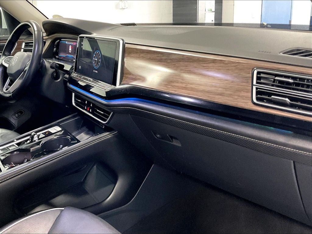 2024 Volkswagen Atlas 2.0T SEL Premium R-Line