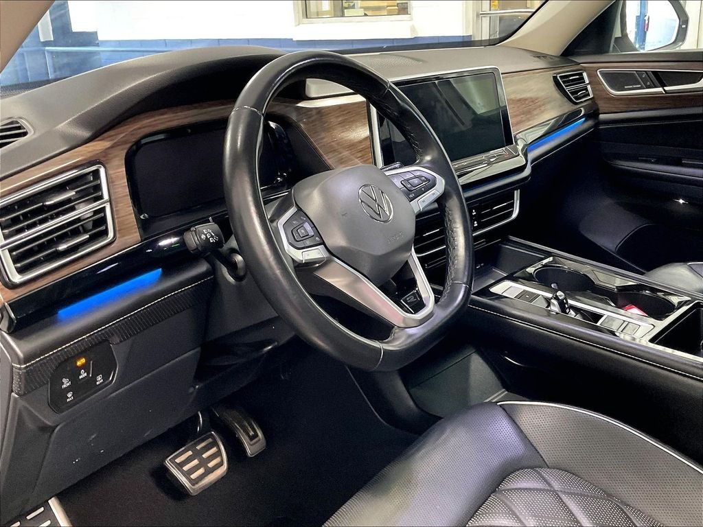 2024 Volkswagen Atlas 2.0T SEL Premium R-Line