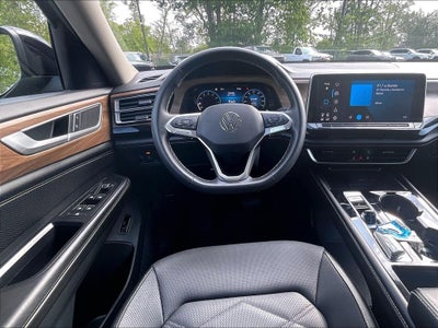 2024 Volkswagen Atlas 2.0T SE w/Technology