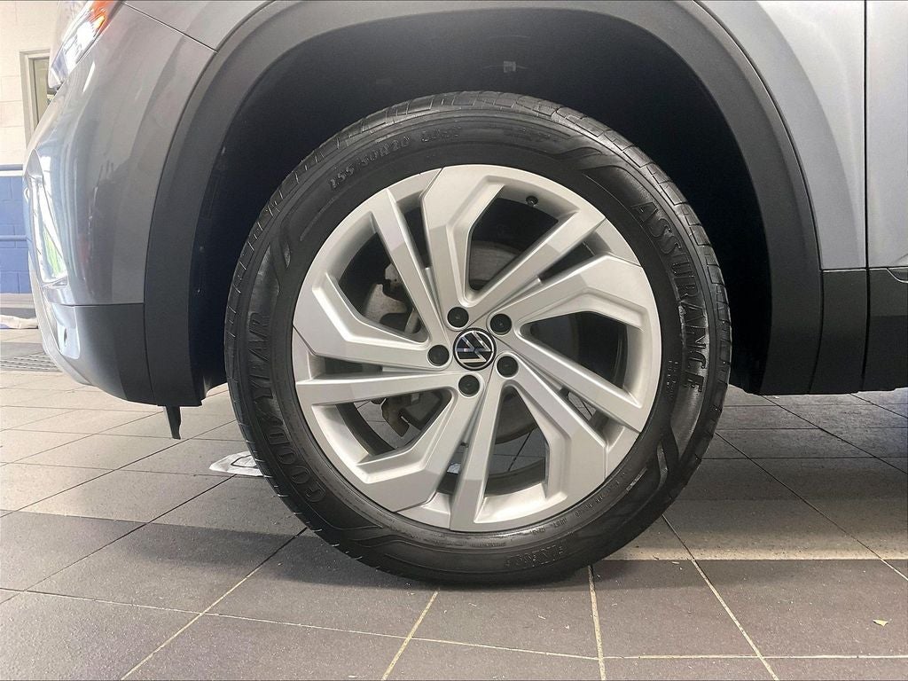 2023 Volkswagen Atlas 3.6L V6 SE w/Technology