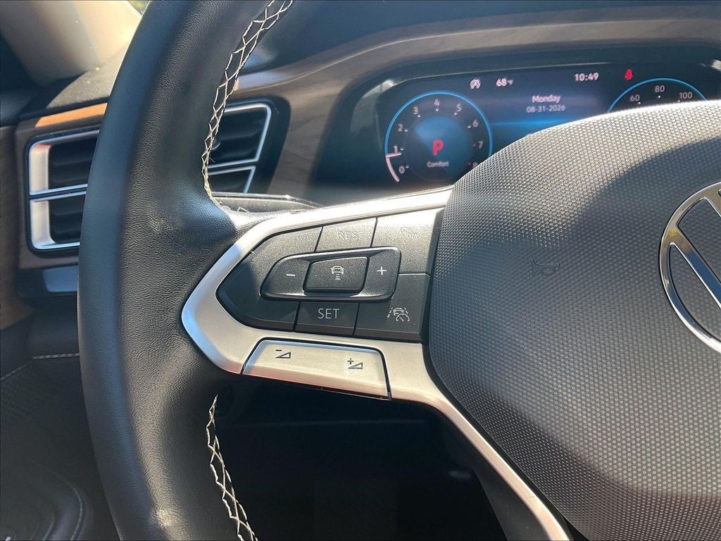 2025 Volkswagen Atlas 2.0T SE w/Technology