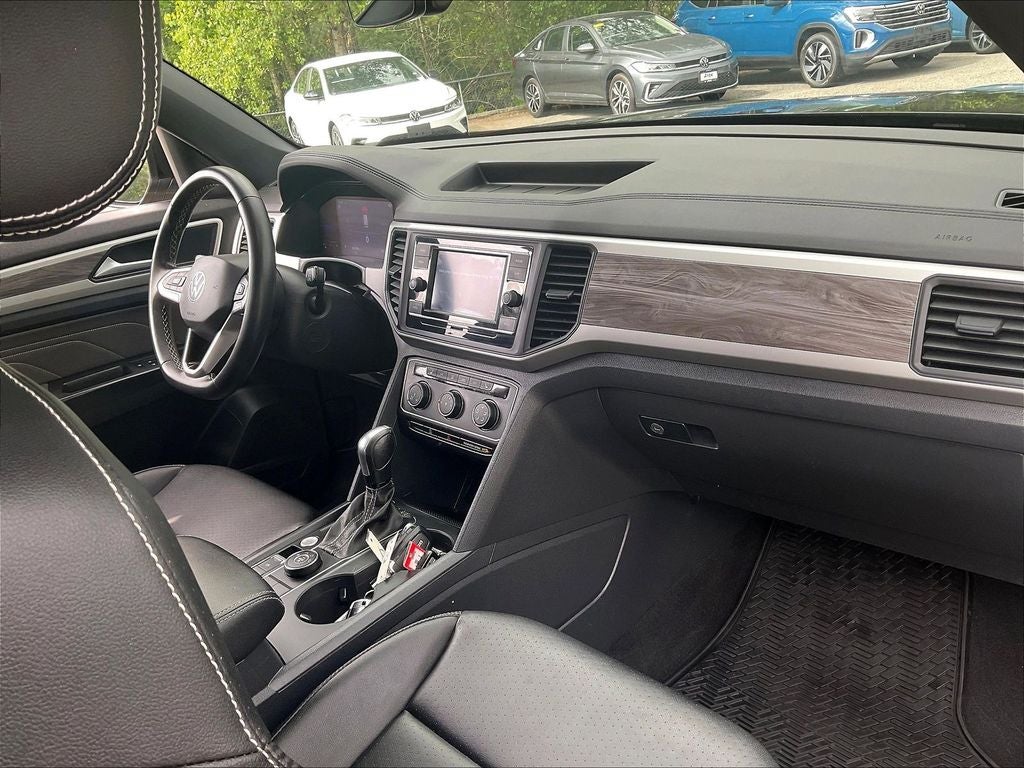 2023 Volkswagen Atlas Cross Sport 2.0T SE