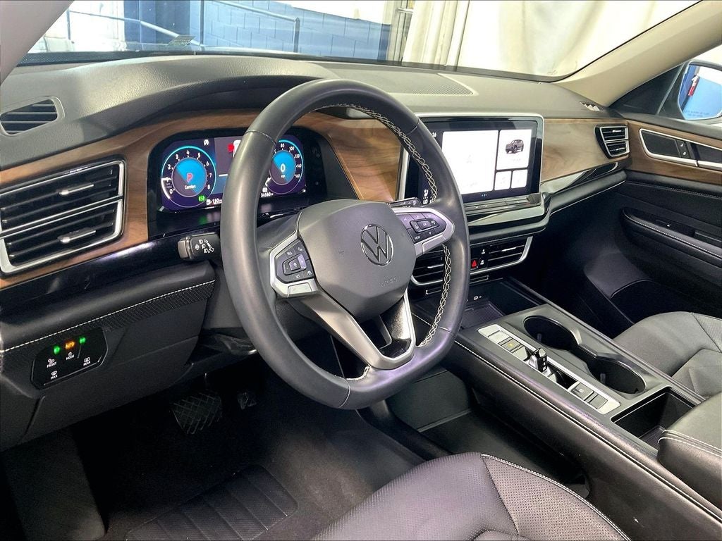 2024 Volkswagen Atlas 2.0T SE