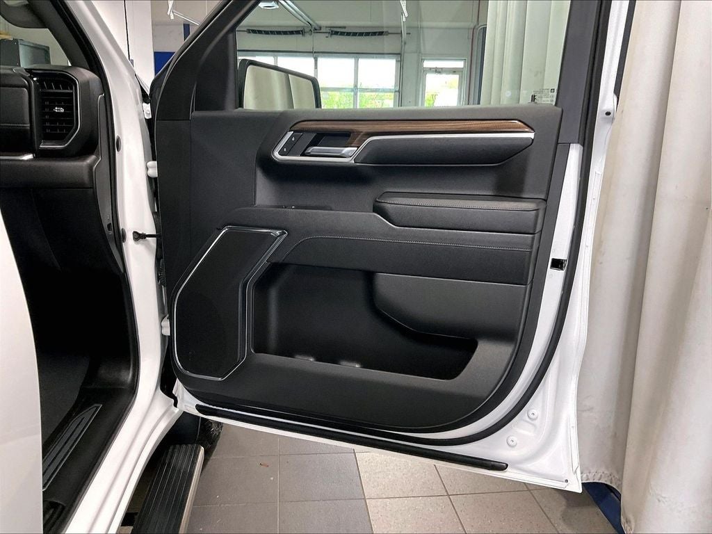 2023 Chevrolet Silverado 1500 LT LT1
