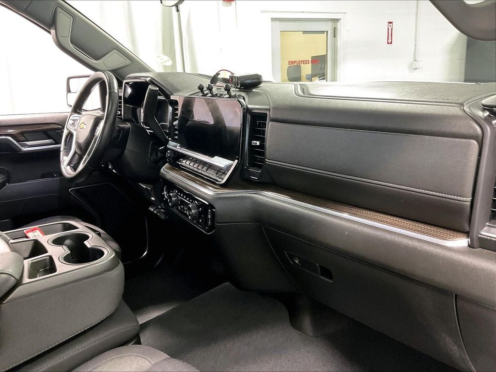2023 Chevrolet Silverado 1500 LT LT1