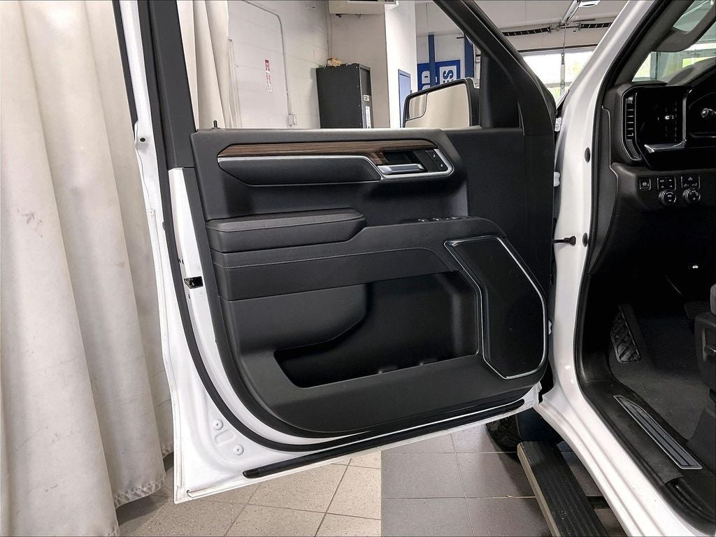 2023 Chevrolet Silverado 1500 LT LT1