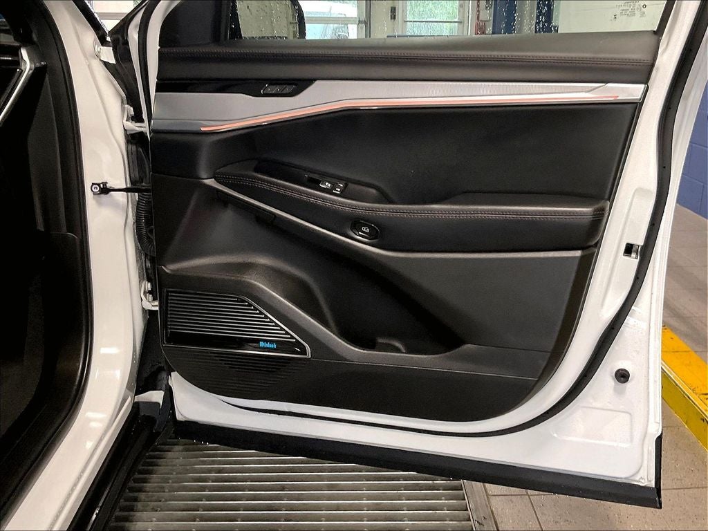 2024 Jeep Wagoneer S Launch Edition