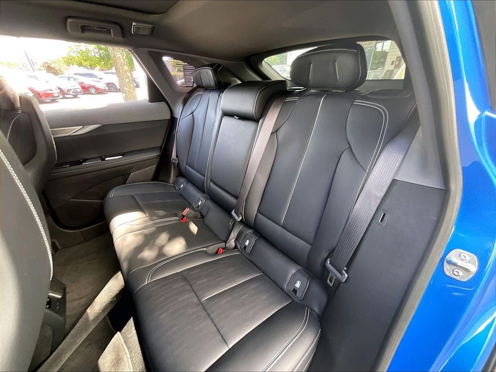 2025 Cadillac OPTIQ Luxury 2