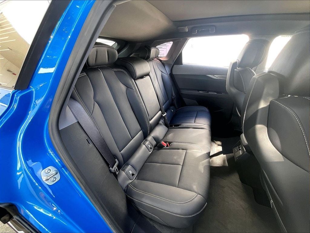 2025 Cadillac OPTIQ Luxury 2