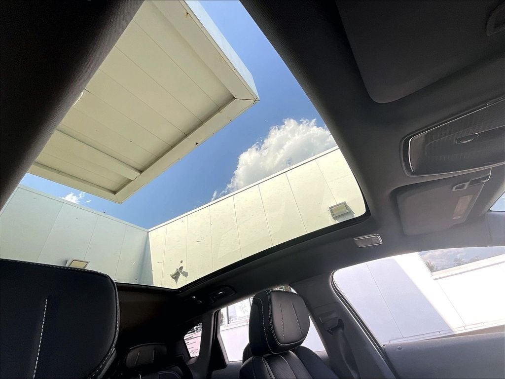 2025 Cadillac OPTIQ Luxury 2