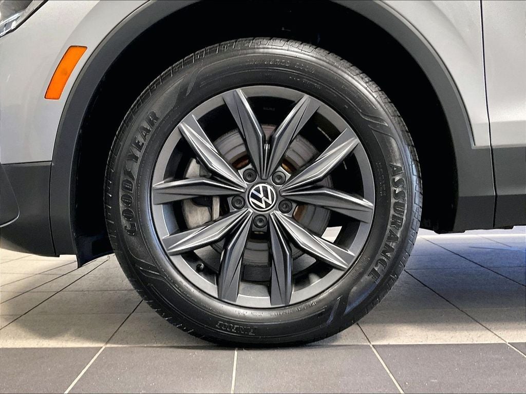2023 Volkswagen Tiguan 2.0T SE