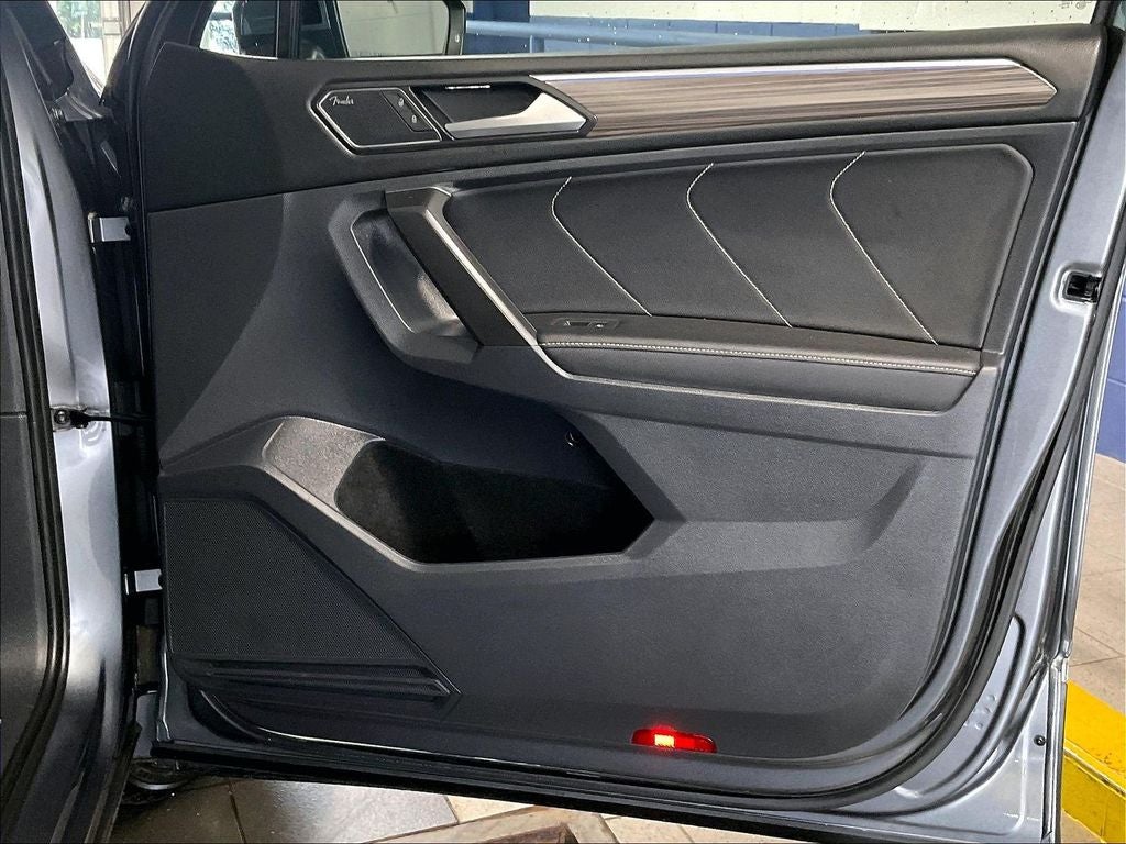 2022 Volkswagen Tiguan 2.0T SEL R-Line