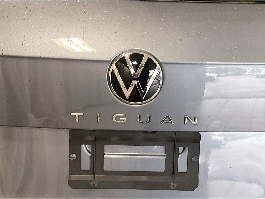 2022 Volkswagen Tiguan 2.0T SEL R-Line