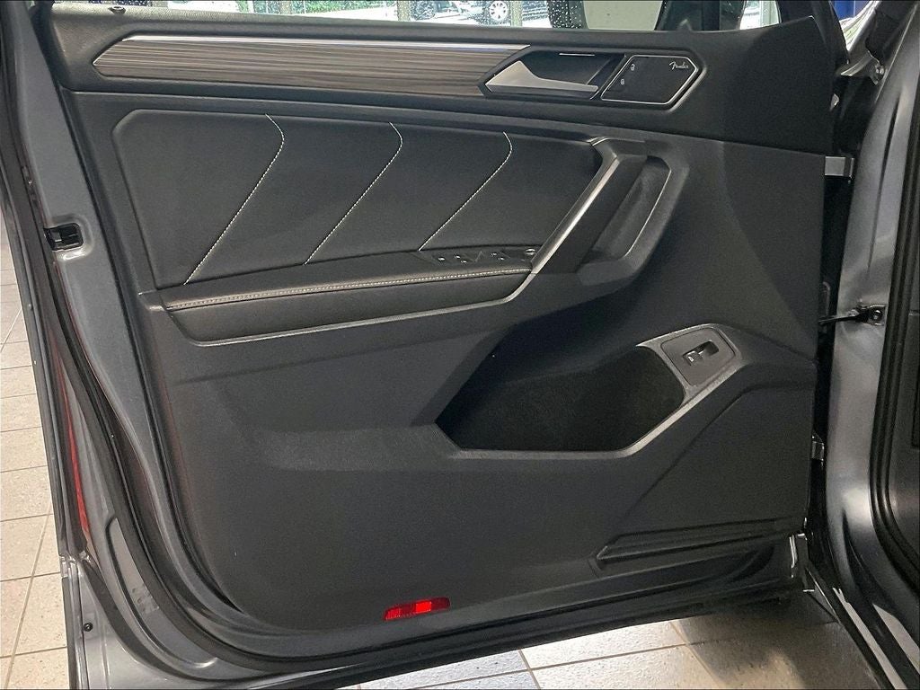 2022 Volkswagen Tiguan 2.0T SEL R-Line