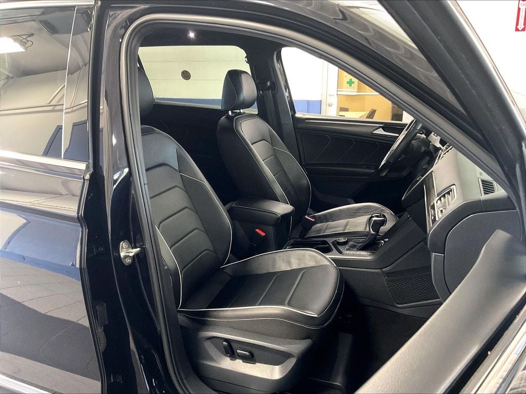 2022 Volkswagen Tiguan 2.0T SEL R-Line