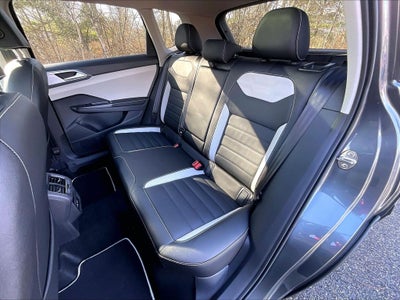 2026 Volkswagen Taos 1.5T SEL