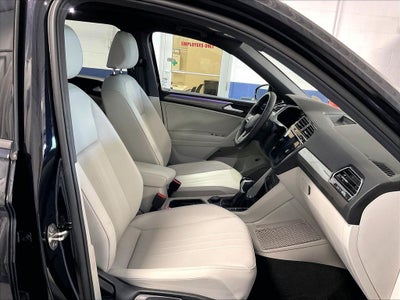 2024 Volkswagen Tiguan 2.0T SE R-Line Black