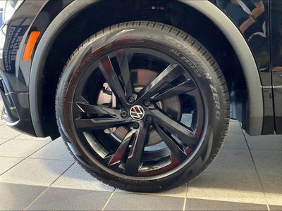 2024 Volkswagen Tiguan 2.0T SE R-Line Black