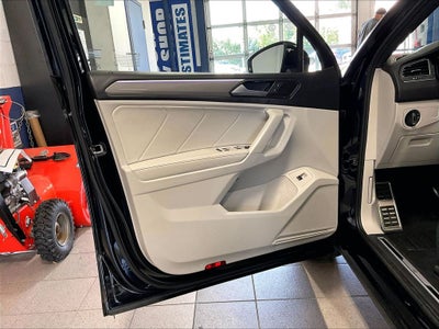 2024 Volkswagen Tiguan 2.0T SE R-Line Black