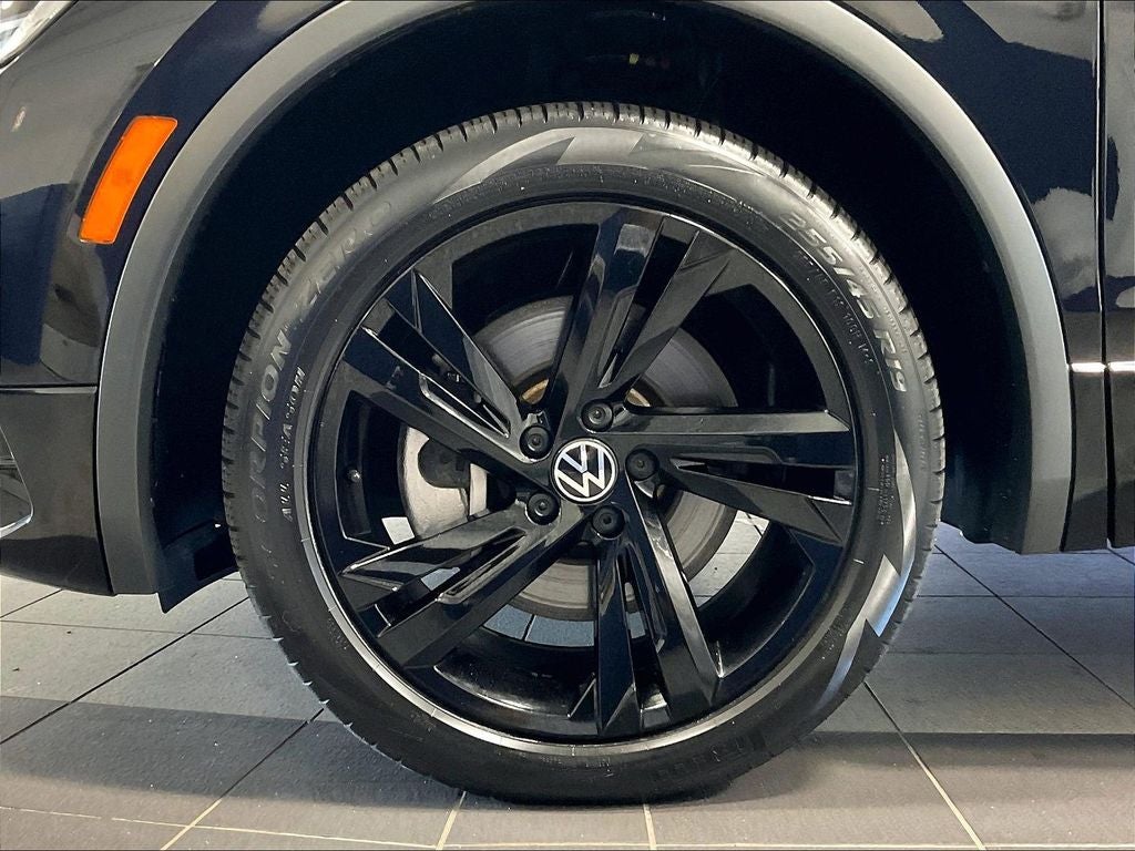 2023 Volkswagen Tiguan 2.0T SE R-Line Black
