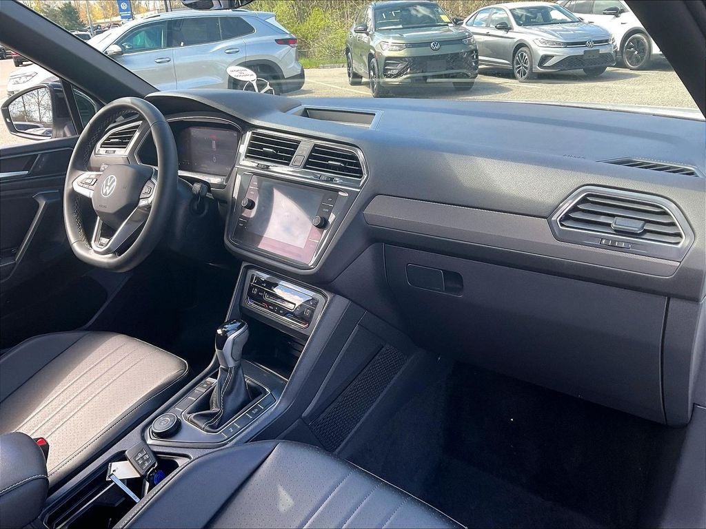 2023 Volkswagen Tiguan 2.0T SE R-Line Black